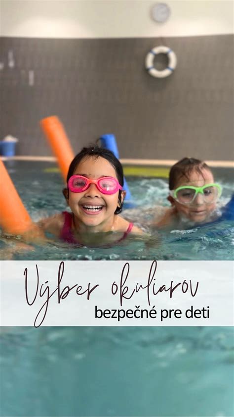 Deti hrájúce sa v bazéne