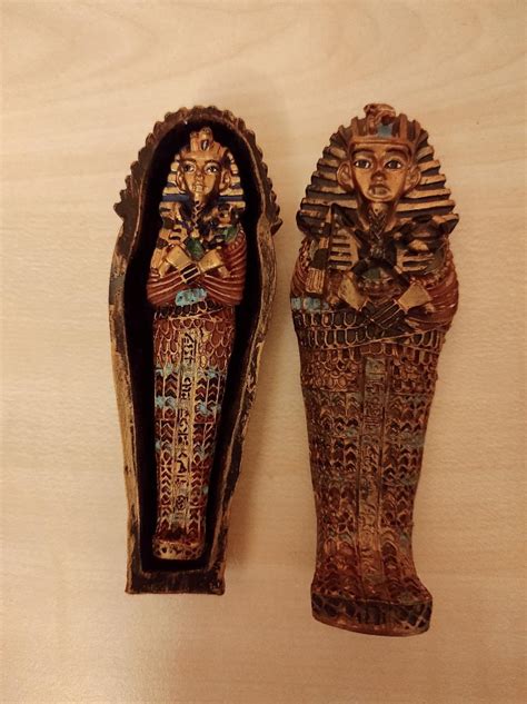 Sarkofág s vyobrazením bohyne Nut