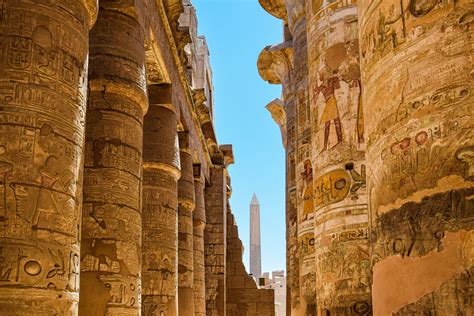 Staroveký egyptský chrám s vyobrazením Kvetu života