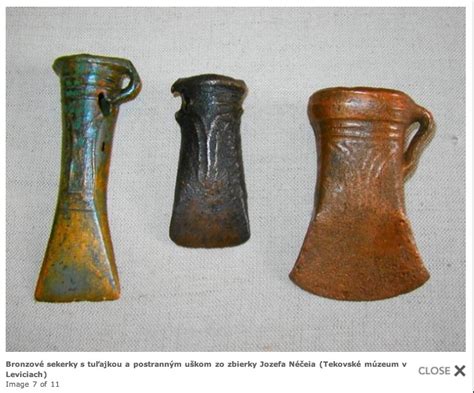 Artefakty z doby bronzovej so slnečnými symbolmi