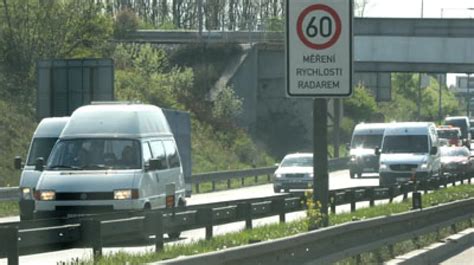 Ilustrácia znázorňujúca sen s blízkou osobou