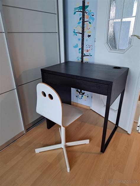 Ergonomický písací stôl a stolička pre detskú izbu
