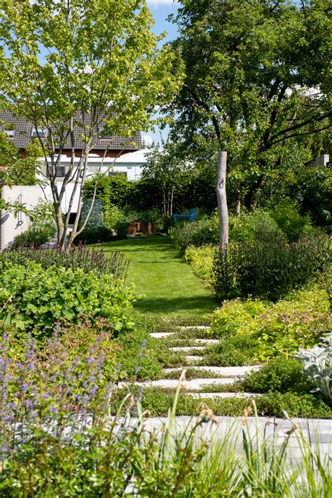 Symbolické znázornenie Čiernej Luny ako tienistej časti osobnosti