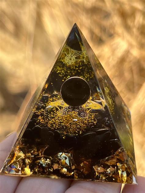 Orgonitová pyramída