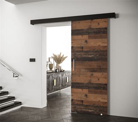 Fotografia väčšieho, nepravidelne tvarovaného citrínového prívesku so strieborným úchytom