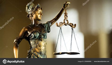 Váhy symbolizujúce rovnováhu