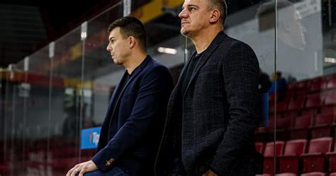 Ilustrácia Desiatky Pohárov s rodinou a dúhou