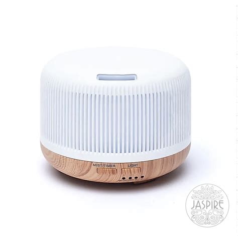 Aroma difuzér s esenciálnymi olejmi