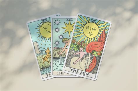 Ilustračná fotografia rôznych druhov kariet na veštenie