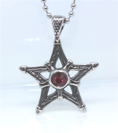 Prívesok pentagram z chirurgickej ocele so zlatou úpravou