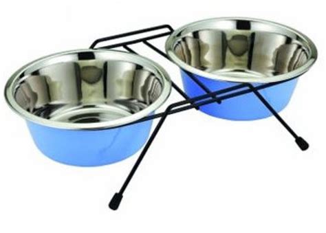 Ilustrácia misky so soľou a zápaliek