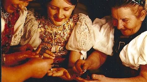 Ilustrácia liatia olova na Ondreja