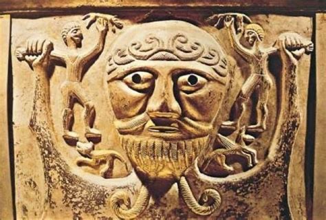 Keltská trojica bohov: Taranis, Esus, Toutatis