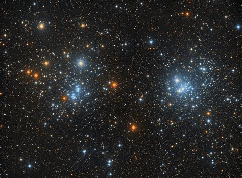 Nočná obloha so súhvezdím Vodnár