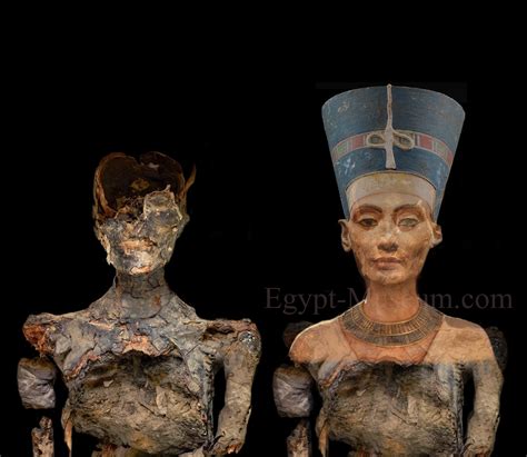 Porovnanie zobrazenia pápeža a egyptskej kráľovnej Nefertiti s bohyňou Isis, poukazujúce na podobnosti v symbolike
