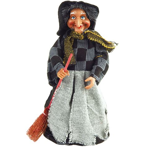 Malá čarodejnica s havranom