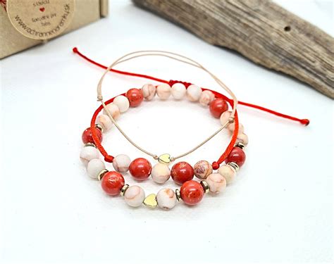 Rôzne typy ochranných náramkov