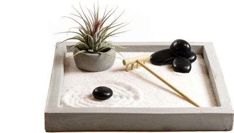 zenová záhrada s kameňmi