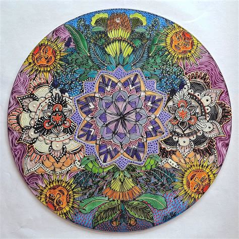 Osobná mandala s rôznymi symbolmi šťastia