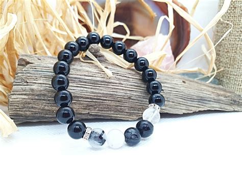 Náramok z čierneho turmalínu