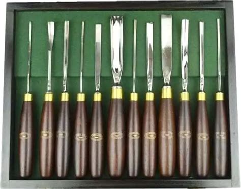 Nástroje na vyrezávanie dreva