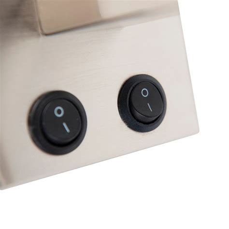 Ilustrácia býka s kvetmi a zlatom