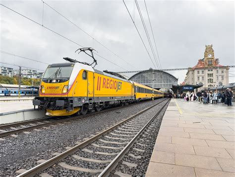 Nebezpečenstvo pri železničných tratiach