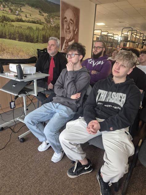 Osho počas prednášky