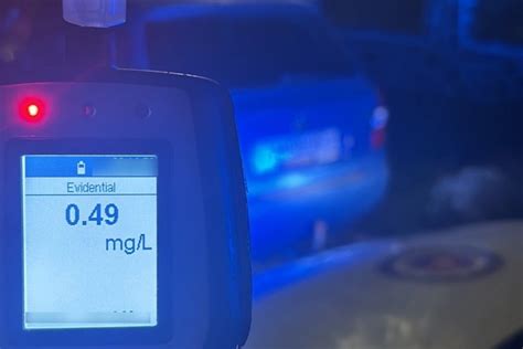 Ilustrácia krížnej cesty v noci