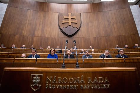Portréty všetkých prezidentov Slovenskej republiky