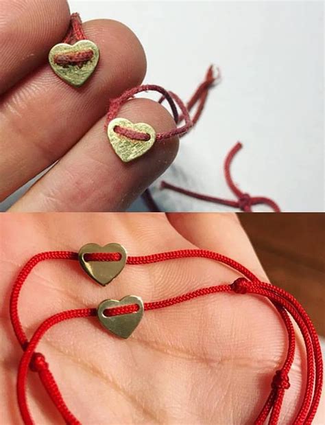 Kombinácia polodrahokamov a červenej šnúrky na náramku