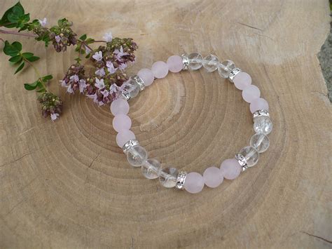 Náramok z ruženínu, krištáľu a ónyxu