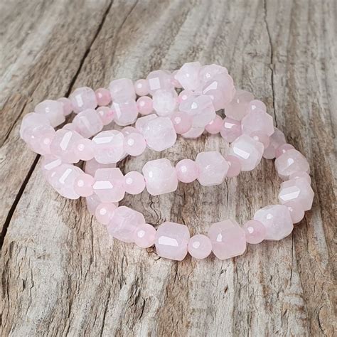 Ruženín v rôznych formách - guľôčky, srdiečko, drúza