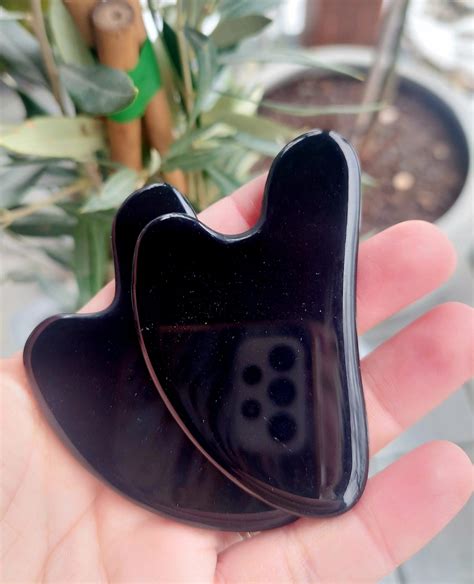 Čierny ónyx v rôznych formách