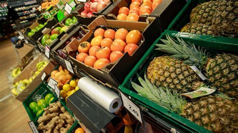 Usporiadané prírodné produkty v obchode