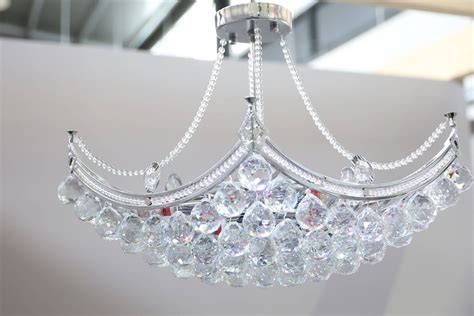 Závesný krištáľový luster