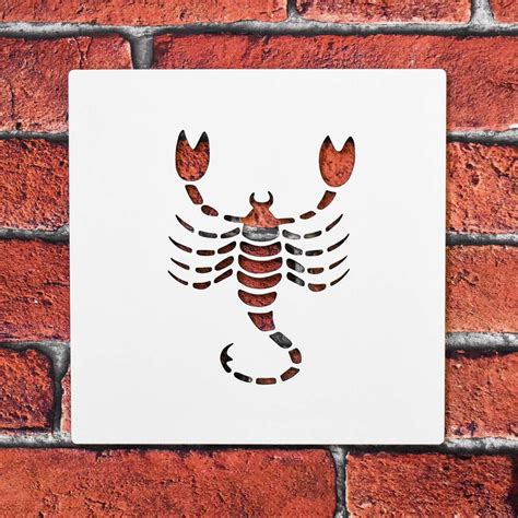 Škorpión prekonávajúci prekážky