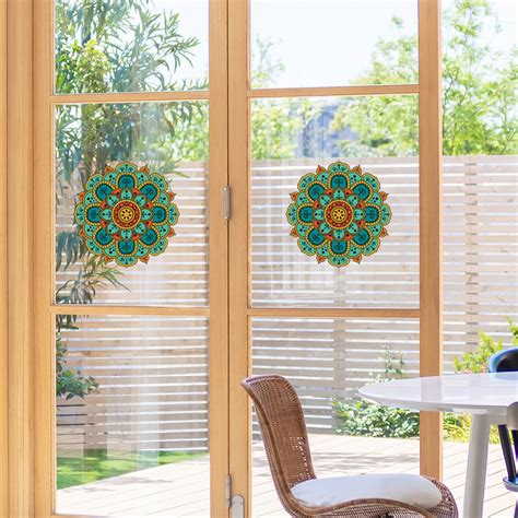 Nalepovacia mandala na okne