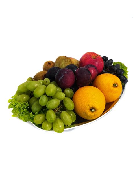 Misa plná čerstvého ovocia a zeleniny