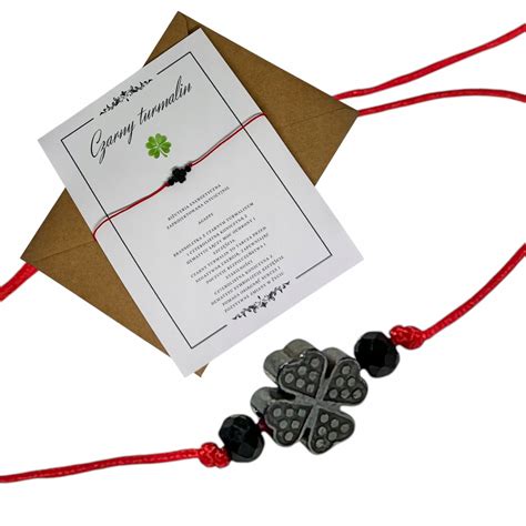 Červená šnúrka ako módny doplnok a talizman