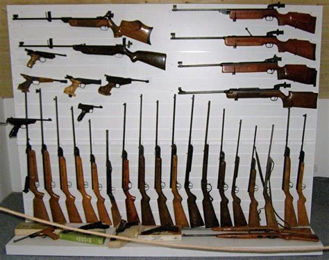 Ilustrácia rôznych arabských zbraní