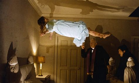 scéna z filmu Vyháňač diabla s Lindou Blair a Maxom von Sydow