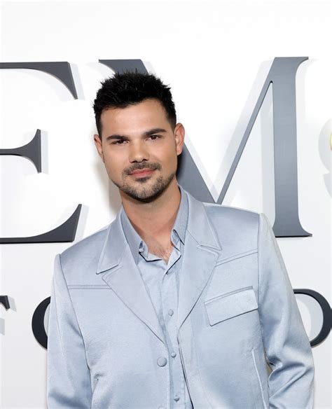 Taylor Lautner počas propagácie jedného z jeho projektov