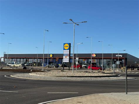 Fotografia obchodného centra v Záturčí, Martin