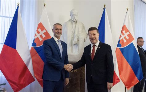 Schéma egyptského panteónu a vzťahov medzi božstvami