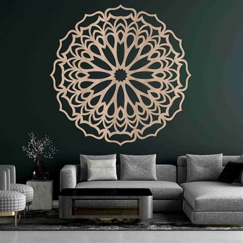 Drevená mandala na stene