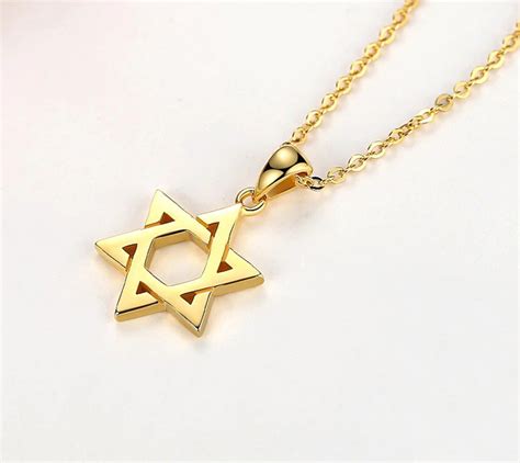 Moderné výrobky s Dávidovou hviezdou