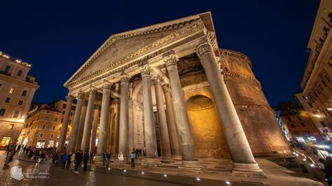 Zobrazenie hinduistického panteónu v chráme