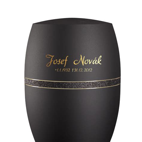 Moderné formy pamiatkových predmetov ako urny a pamätné sklo