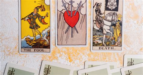 Porovnanie tarotových archetypov Cisárovnej a Veľkňažky